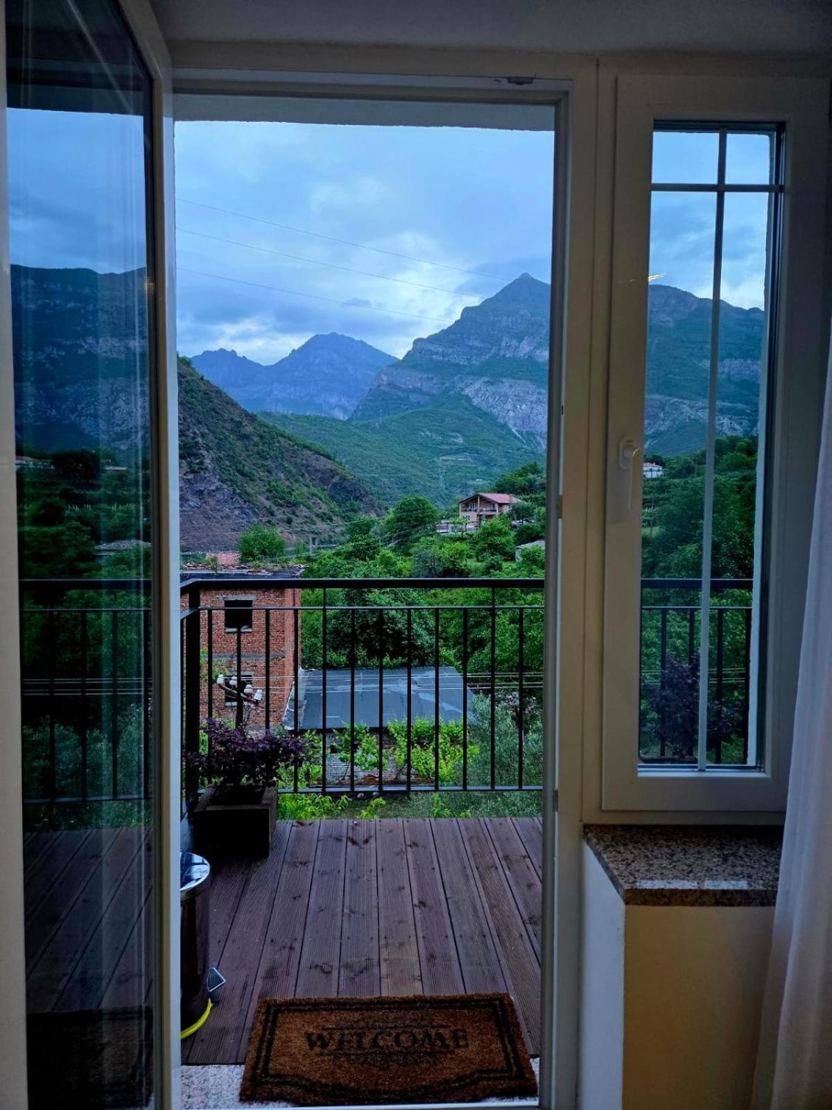 Hotel Davids Koman Ngoại thất bức ảnh
